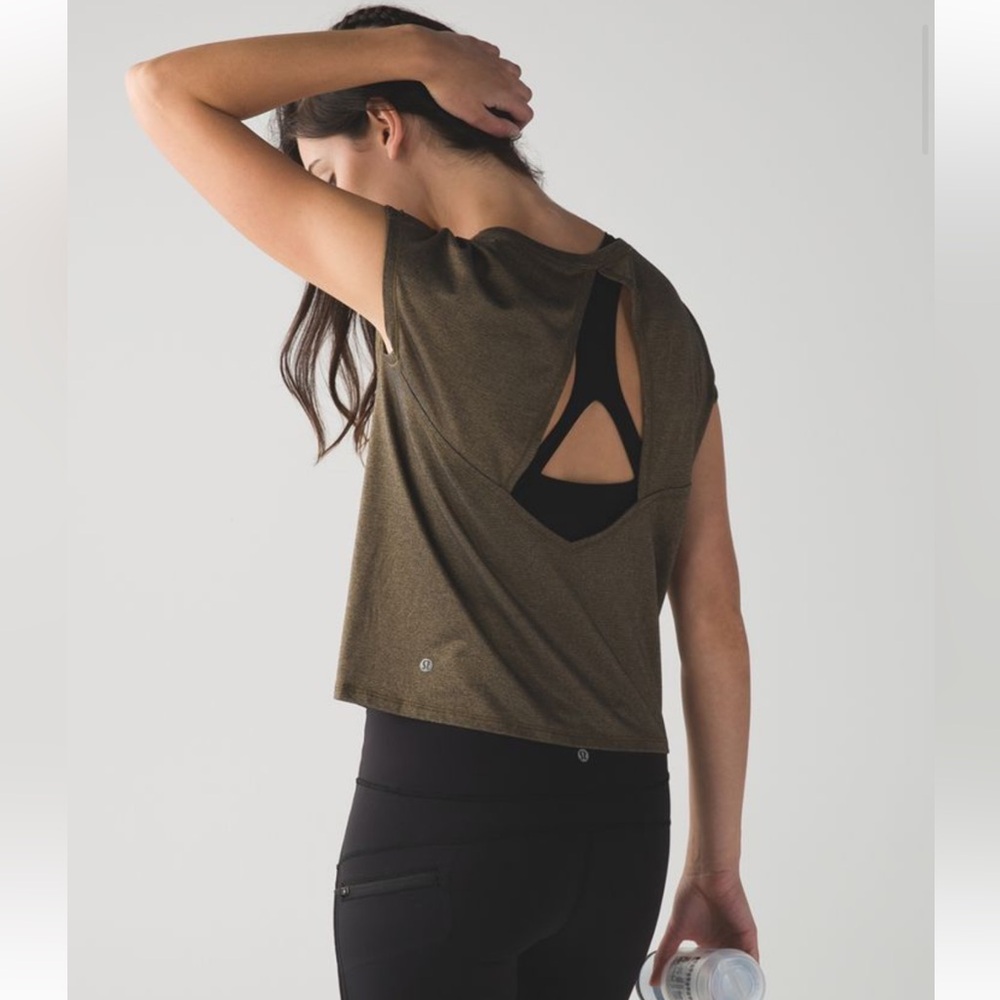 Lululemon - Sweaty Or Not Crop Tee - heathered black and gold- size 4